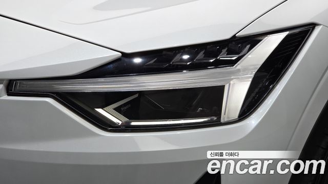 Polestar Polestar 2 2023 — photo 8