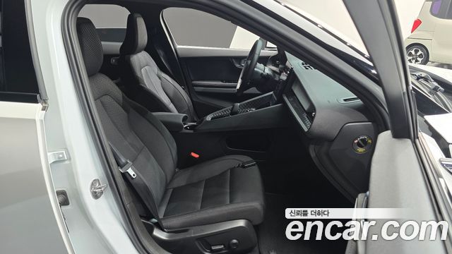 Polestar Polestar 2 2023 — photo 16