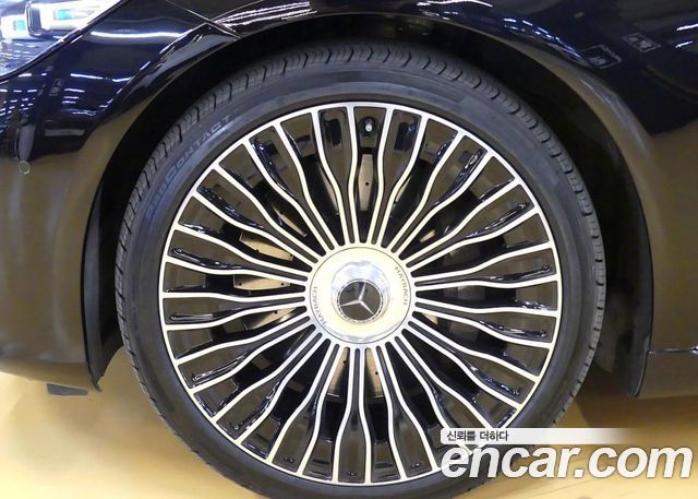 Mercedes-Benz S-Class 2023 — photo 5