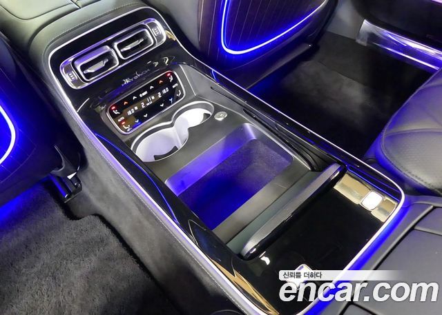 Mercedes-Benz S-Class 2023 — photo 13