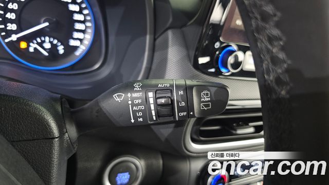 Hyundai Kona 2021 — photo 25