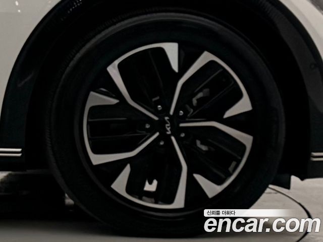Kia EV6 2022 — photo 20