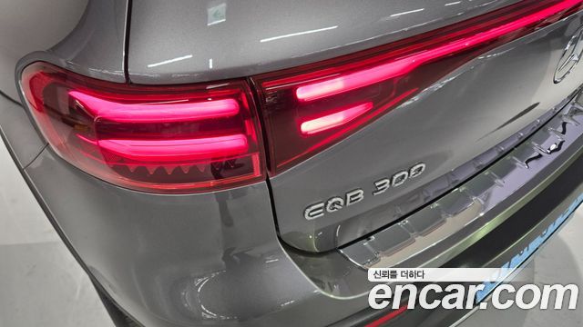 Mercedes-Benz EQB 2026 — photo 13