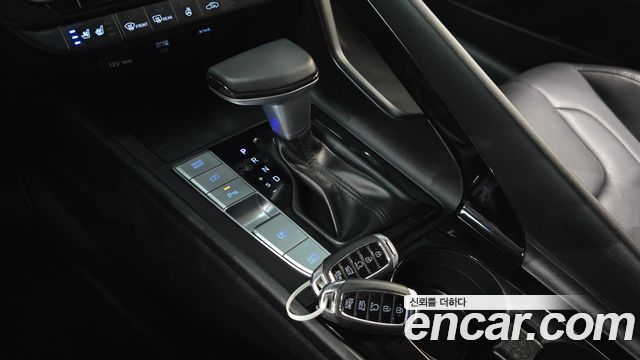 Hyundai AVANTE 2021 — photo 9