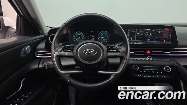 Hyundai AVANTE 2021 — photo 12