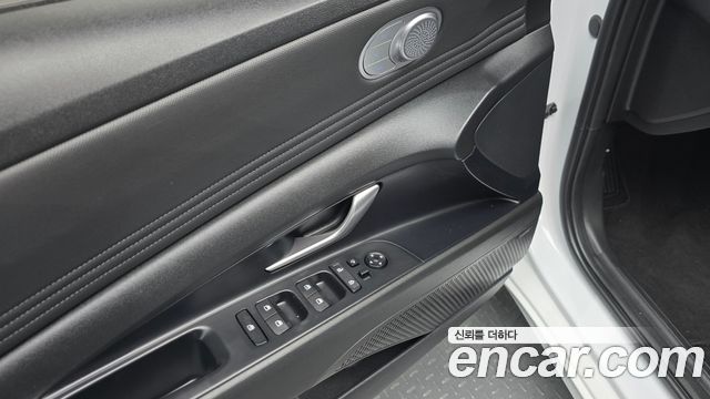 Hyundai AVANTE 2021 — photo 15