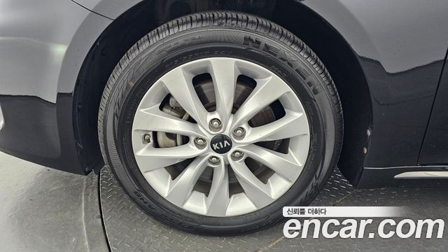 Kia K5 2017 — photo 5