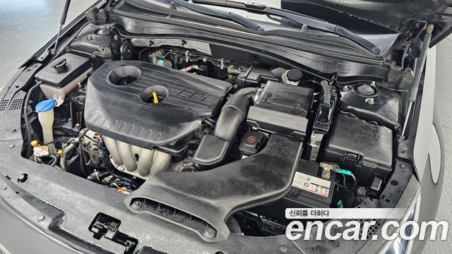 Kia K5 2017 — photo 6