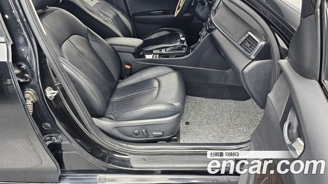 Kia K5 2017 — photo 12