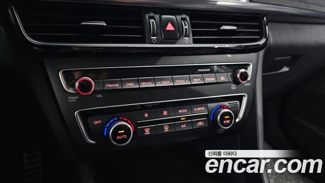 Kia K5 2017 — photo 19