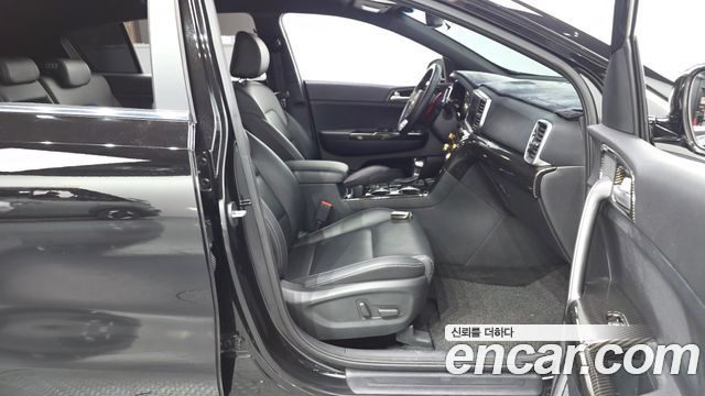 Kia Sportage 2019 — photo 16