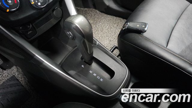 Chevrolet Korea Trax 2017 — photo 12