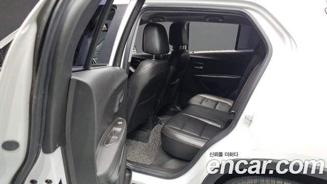 Chevrolet Korea Trax 2017 — photo 17