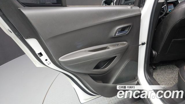 Chevrolet Korea Trax 2017 — photo 15
