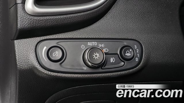 Chevrolet Korea Trax 2017 — photo 27