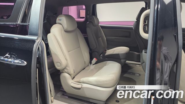Kia Canival 2020 — photo 18