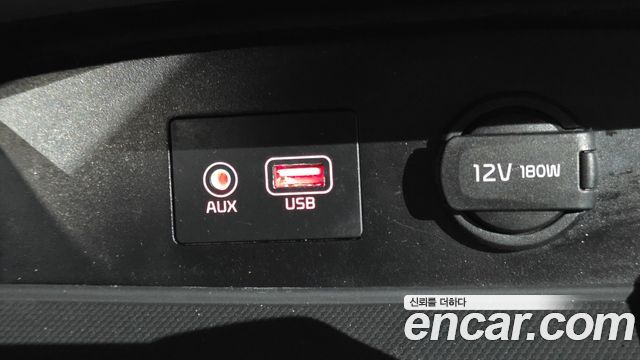 Kia Canival 2020 — photo 19