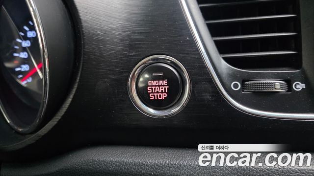 Kia Canival 2020 — photo 30