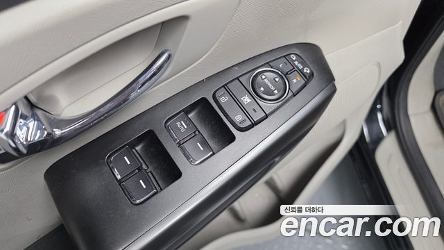 Kia Canival 2020 — photo 32