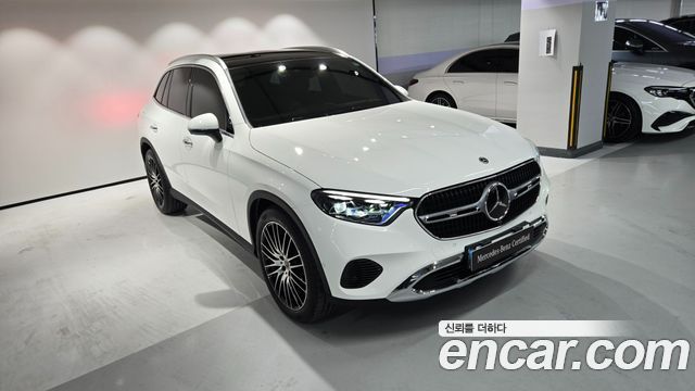 Mercedes-Benz GLC-Class 2026 — photo 2