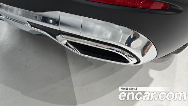 Mercedes-Benz GLC-Class 2026 — photo 11