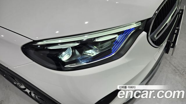 Mercedes-Benz GLC-Class 2026 — photo 12