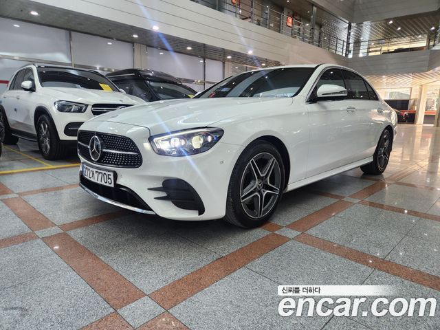 Mercedes-Benz E-Class 2023 — photo 2