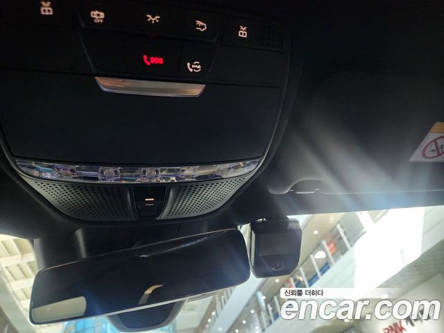 Mercedes-Benz E-Class 2023 — photo 14