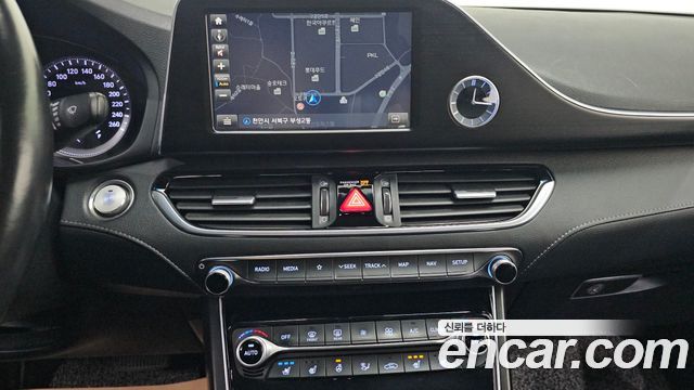 Hyundai Grandeur 2018 — photo 15