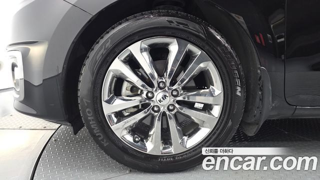 Kia Canival 2018 — photo 5