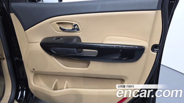 Kia Canival 2018 — photo 15