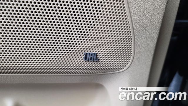 Kia Canival 2018 — photo 33