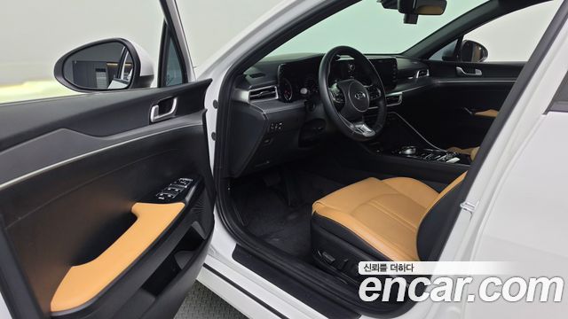 Kia K5 2020 — photo 16