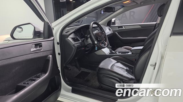 Hyundai Sonata 2017 — photo 10