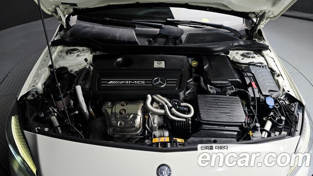 Mercedes-Benz A-Class 2017 — photo 6