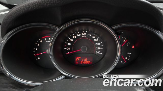 Kia Sorento 2011 — photo 8