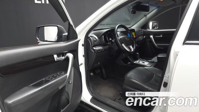 Kia Sorento 2011 — photo 10