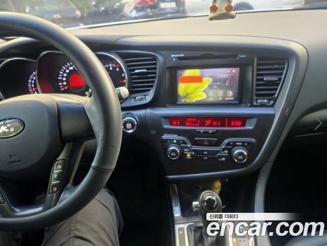 Kia K5 2011 — photo 6