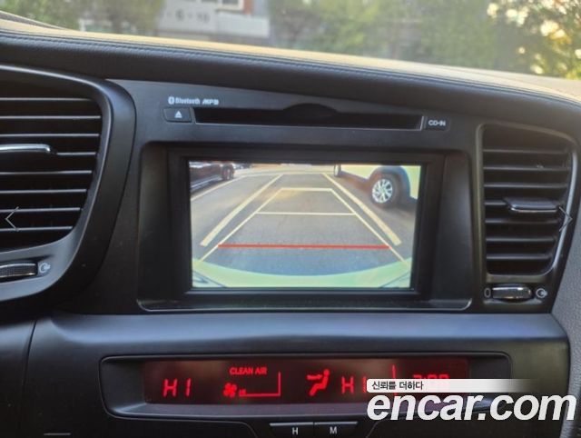 Kia K5 2011 — photo 10