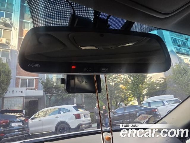 Kia K5 2011 — photo 11