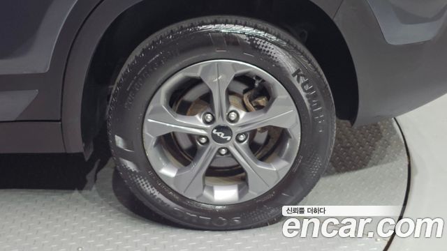 Kia Seltos 2023 — photo 7