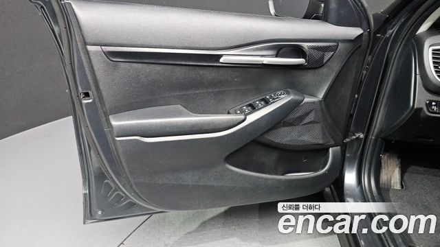 Kia Seltos 2023 — photo 14