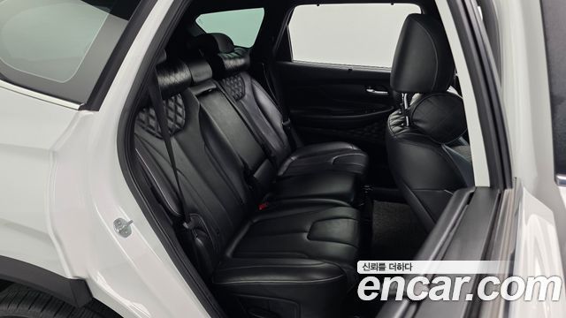 Hyundai Santafe 2021 — photo 17