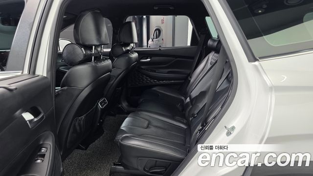 Hyundai Santafe 2021 — photo 18