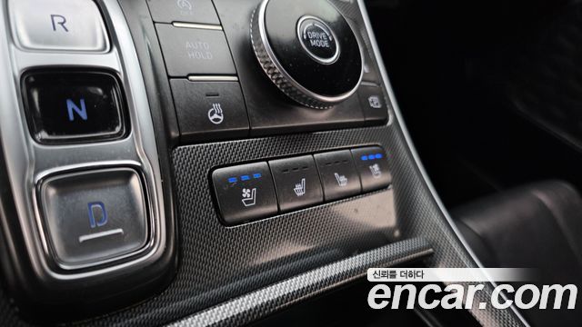 Hyundai Santafe 2021 — photo 25