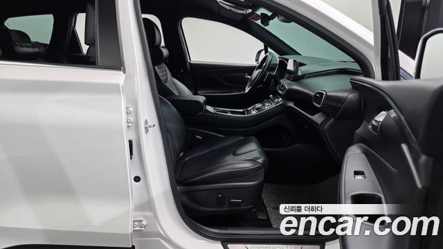 Hyundai Santafe 2021 — photo 16