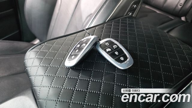 Hyundai Santafe 2021 — photo 28