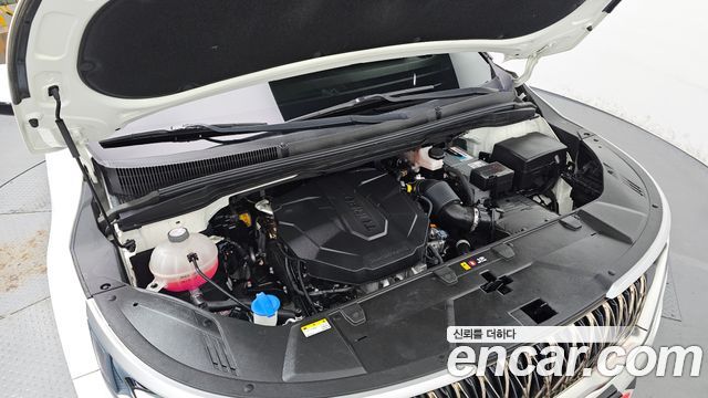 Kia Canival 2023 — photo 6