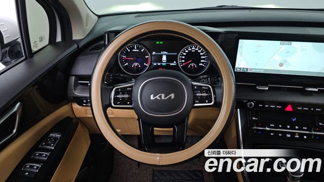 Kia Canival 2023 — photo 18