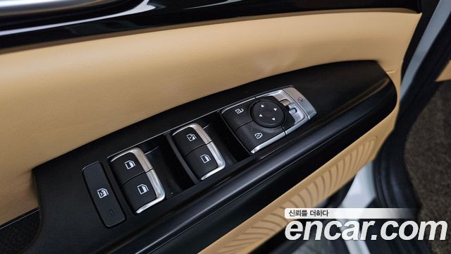 Kia Canival 2023 — photo 22